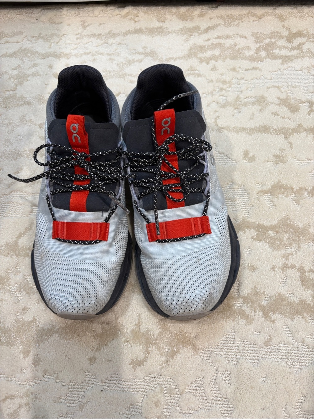 On Running women’s  Sneakers in White, Black & Red